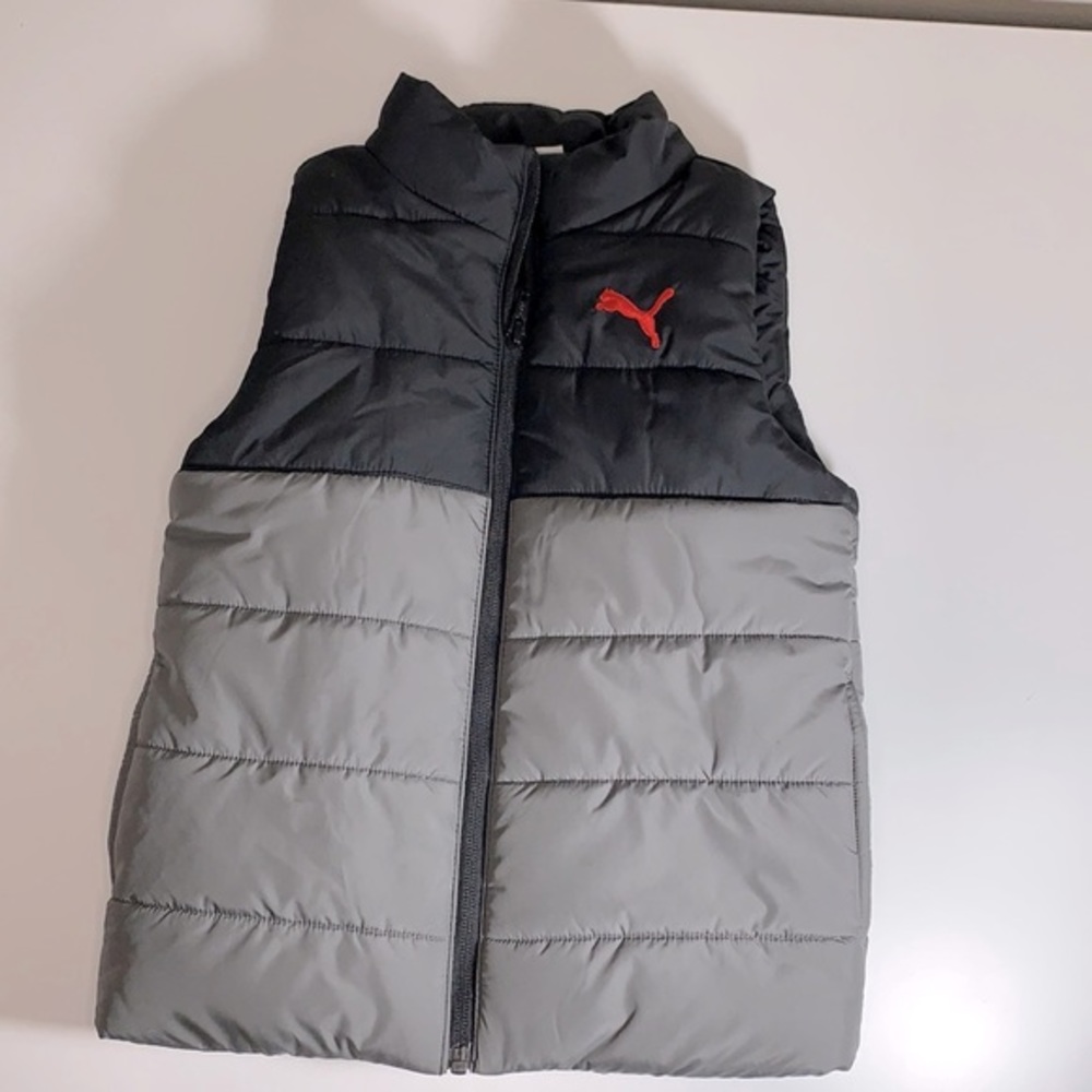 PUMA NEW kids black/gray puffer vest size …